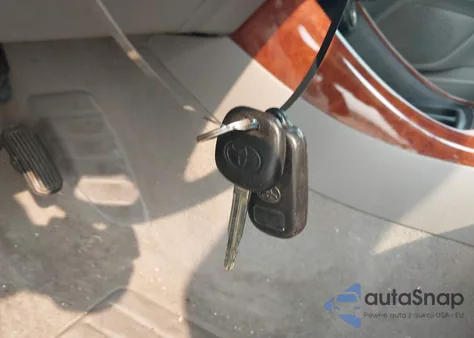 2004 Toyota Camry Xle from USA, damaged, VIN 4T1BE30K04U823664